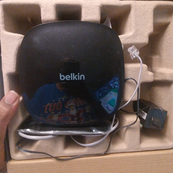 Belkin N600 DB Wi-Fi Dual Band N+ Wireless Router 300 Mbps NIB - Picture 3 of 6